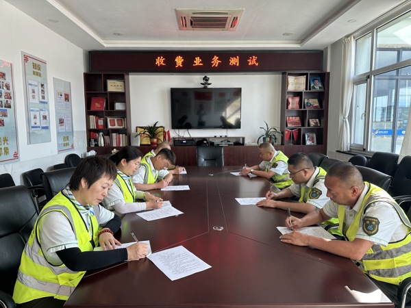 一班 測(cè)試.jpg